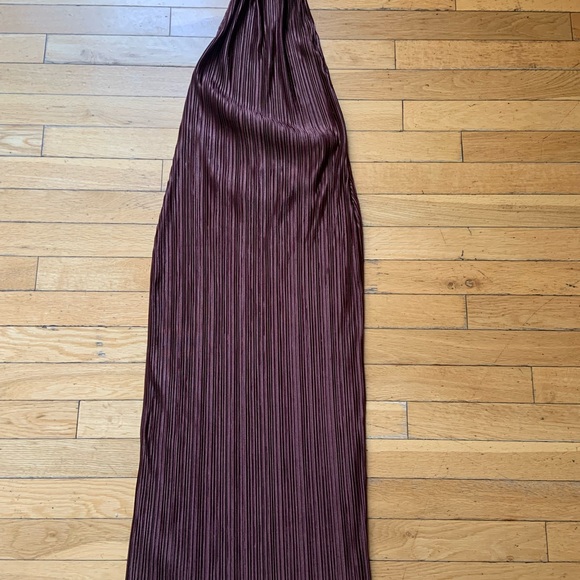 Halter Dress - Picture 3 of 6